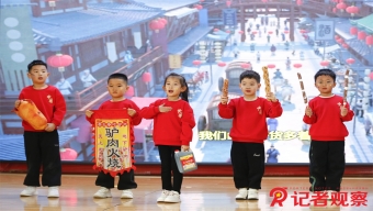 大佬PK直播带货各怀绝招：有人讲段子，有人带小抄