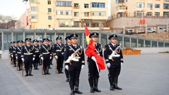 【幸福花开新边疆】牧云山顶，尽览莫日格勒河浩浩汤汤