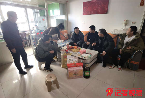 同发东周窑煤业公司工会开展春节入户走访慰问活动 (5)