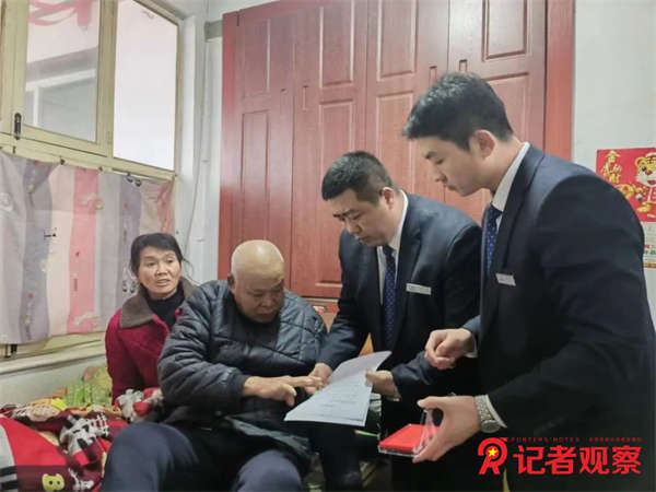 上门为身体不便老人办理社保卡业务