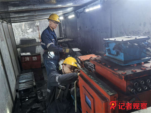 同发东周窑煤业公司员工坚守岗位保驾护航企业发展 (5)