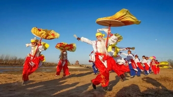 山西长治籍残疾商人王晋东出资600万拍摄古装电影《伏魔录》