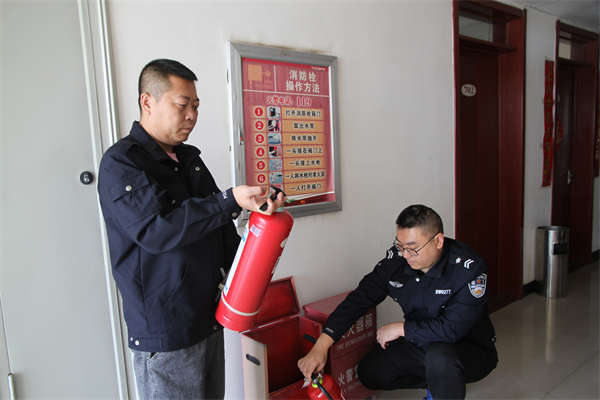 同发东周窑煤业公司安保中心织密春节安全防护网 (1)