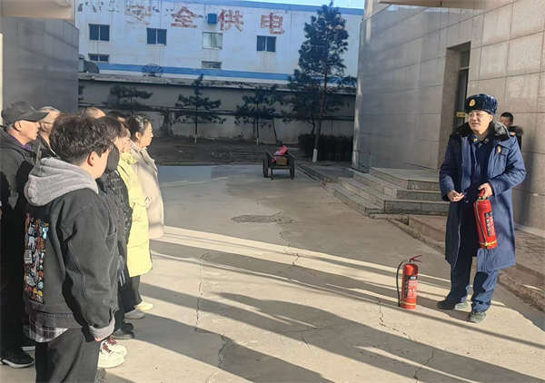 同发东周窑煤业公司安保中心织密春节安全防护网 (5)