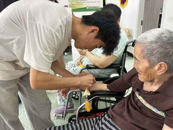 图片8(1) 图片8(1)