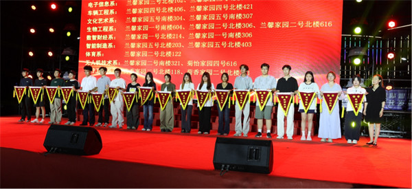 图片15 图片15